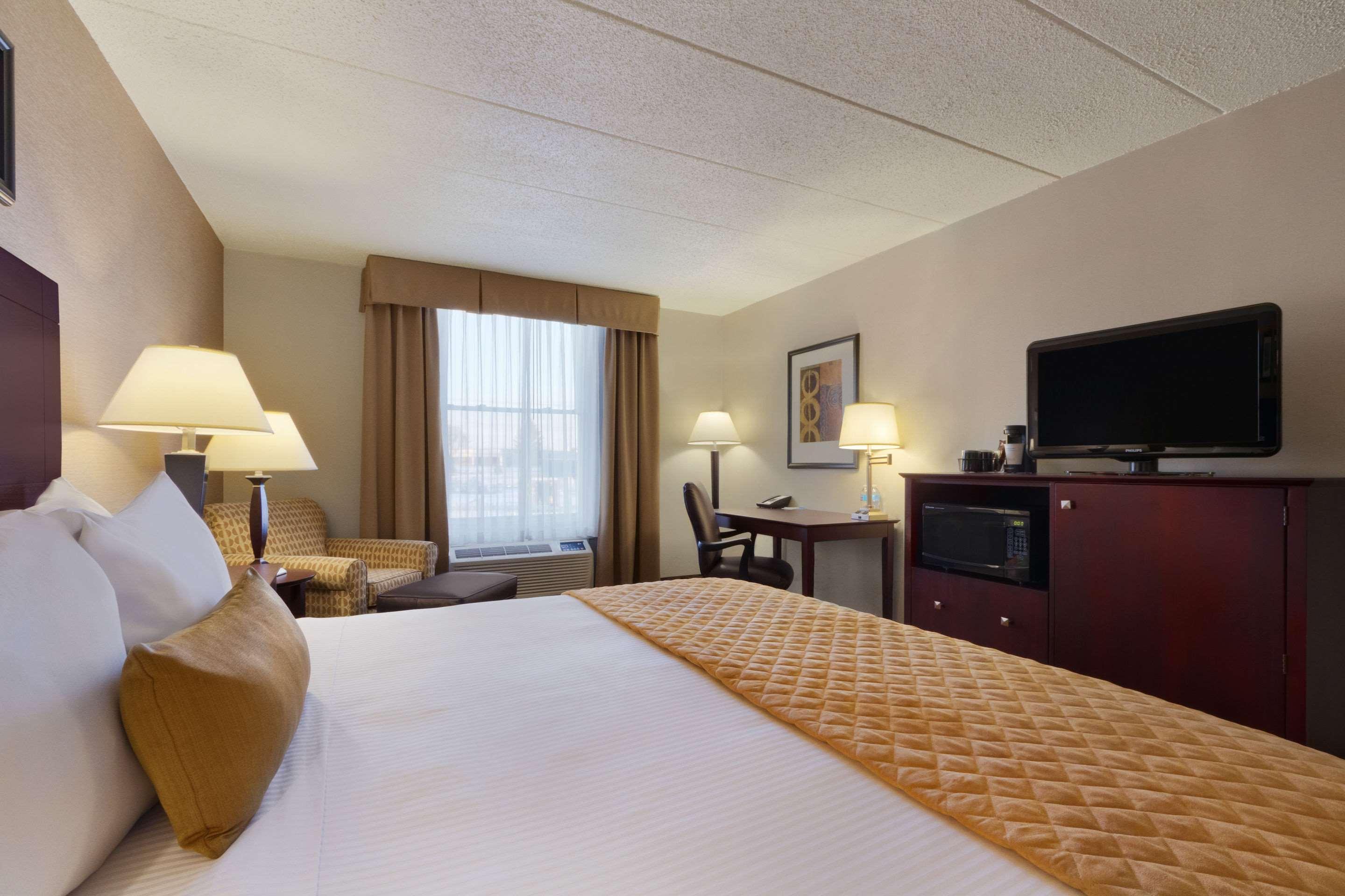Comfort Inn & Suites Glen Mills - West Chester Exterior foto
