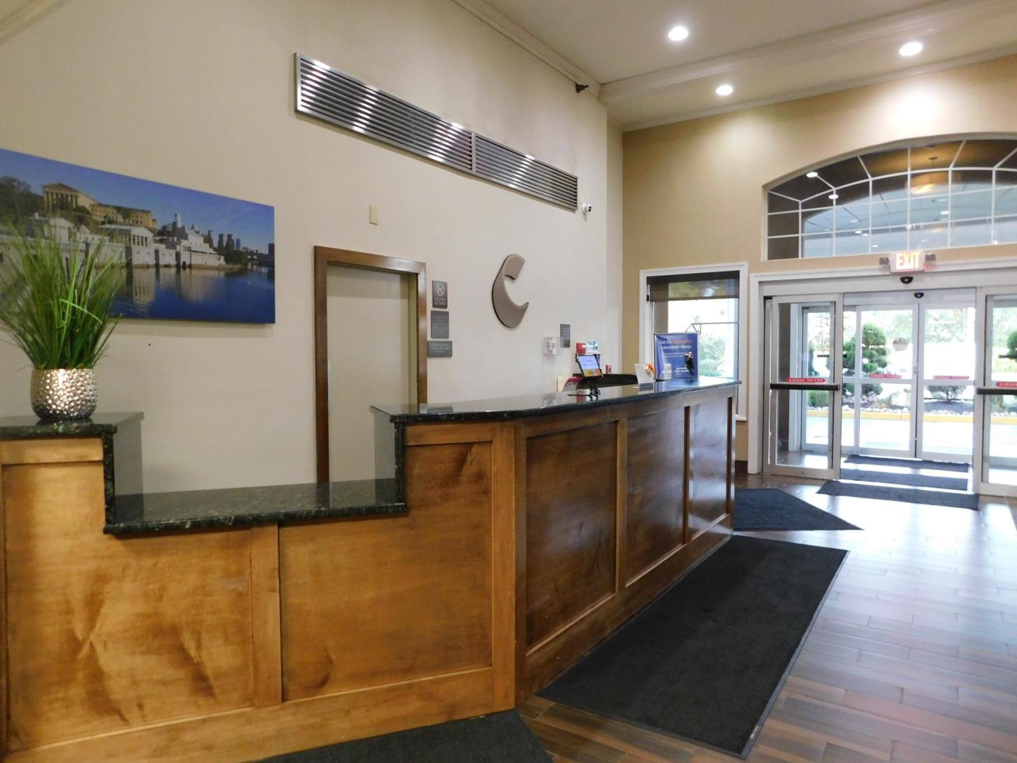 Comfort Inn & Suites Glen Mills - West Chester Exterior foto
